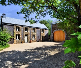 Elegant Farmhouse in Durbuy with Sauna